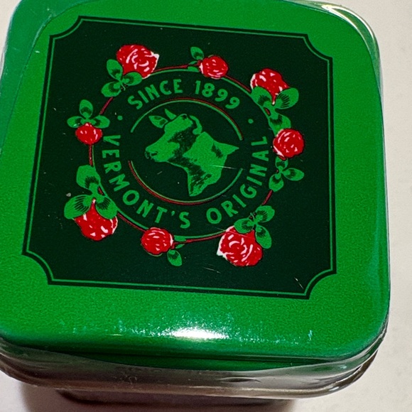 Skin Moisturizer Trio - Red, Green, Gold All Sealed New - Picture 8 of 11